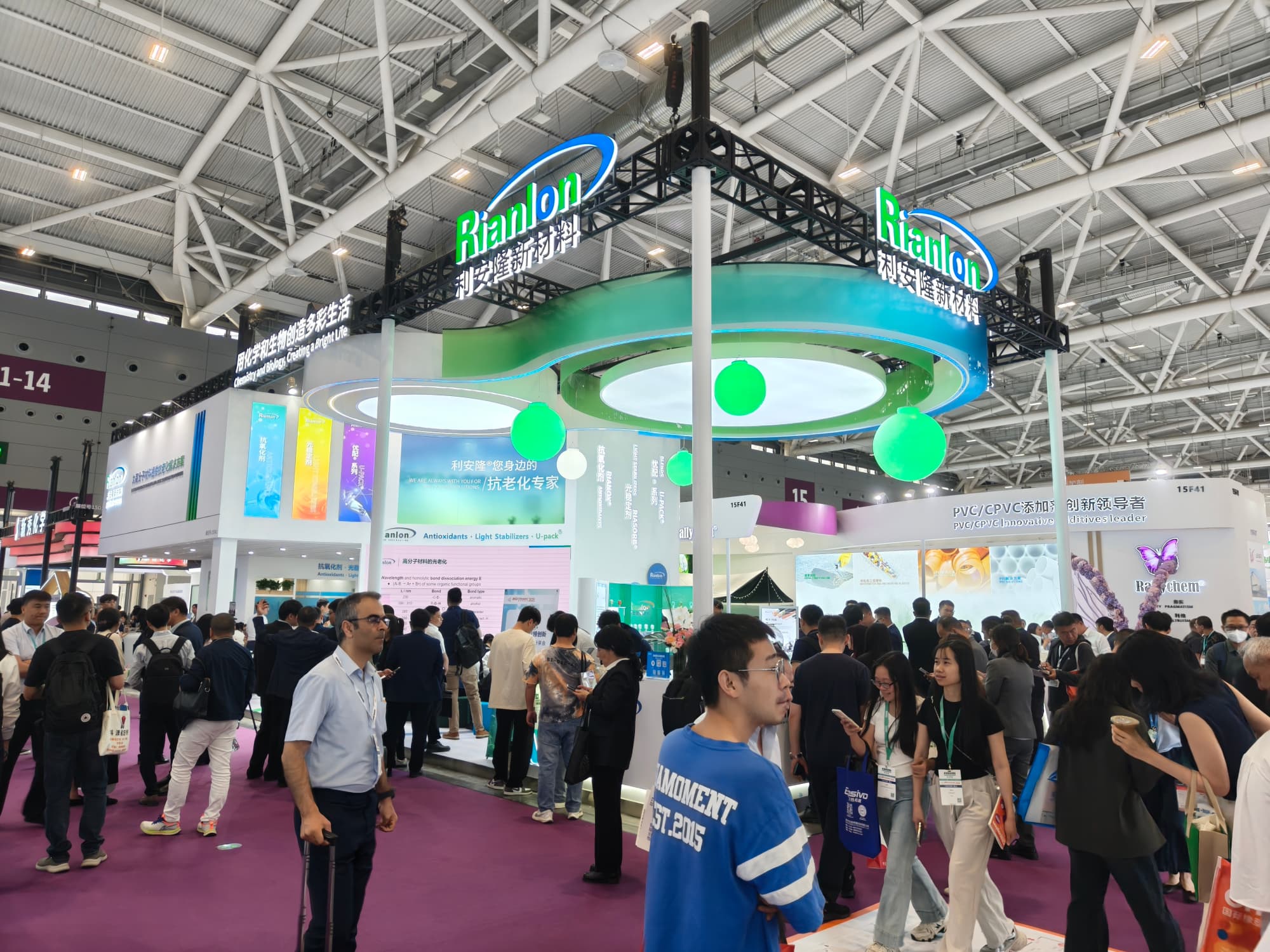 橡塑展展臺設計別只看顏值，技術展示與品牌傳遞才是核心價值